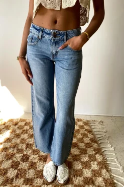 Superlow Loose Twisted Vibe Jeans by Levi's